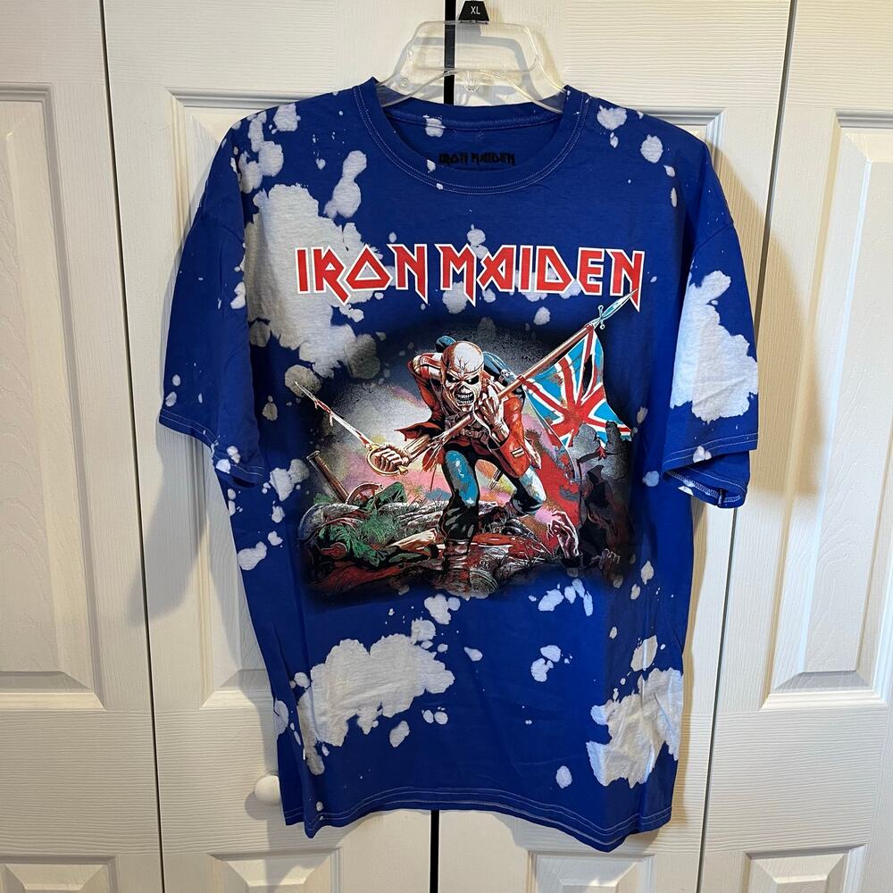 Iron Maiden Trooper Beer Graphic T-Shirt Blue White Large NWOT